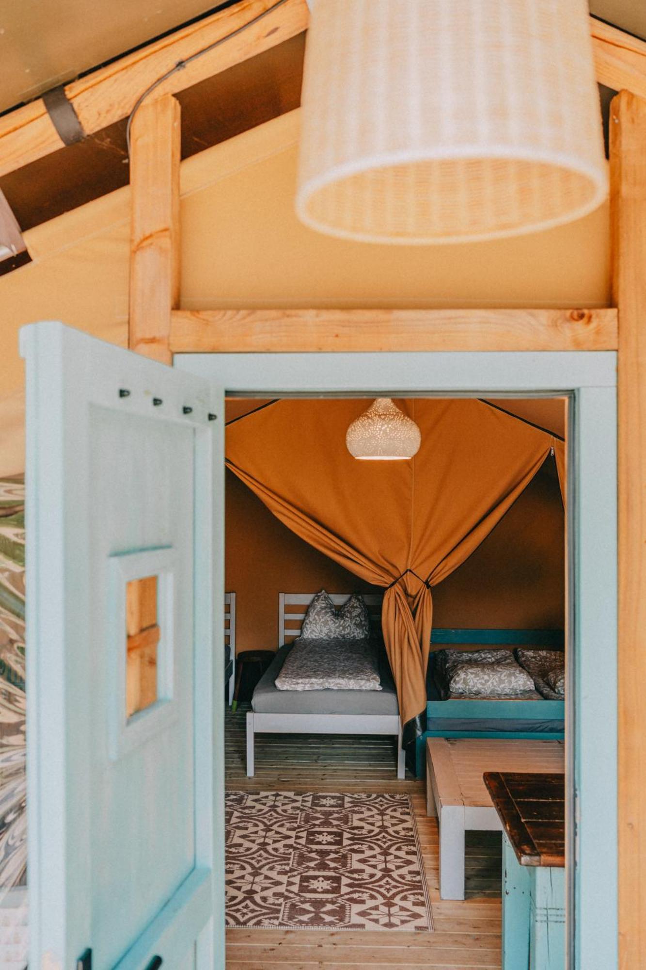 Rendes Glamping Hotel Balatonrendes Exterior photo