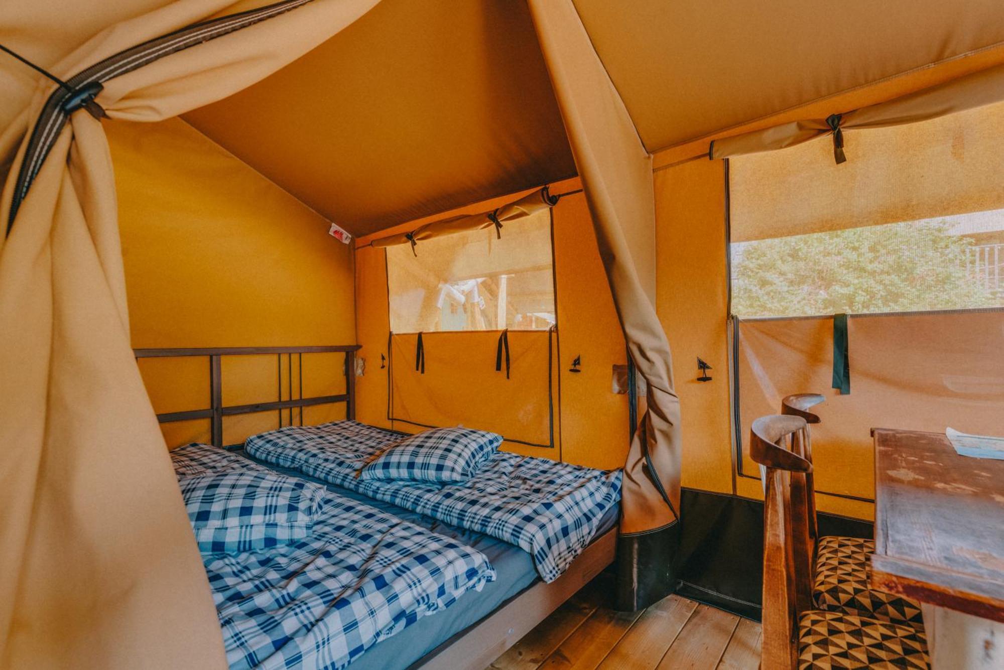 Rendes Glamping Hotel Balatonrendes Exterior photo