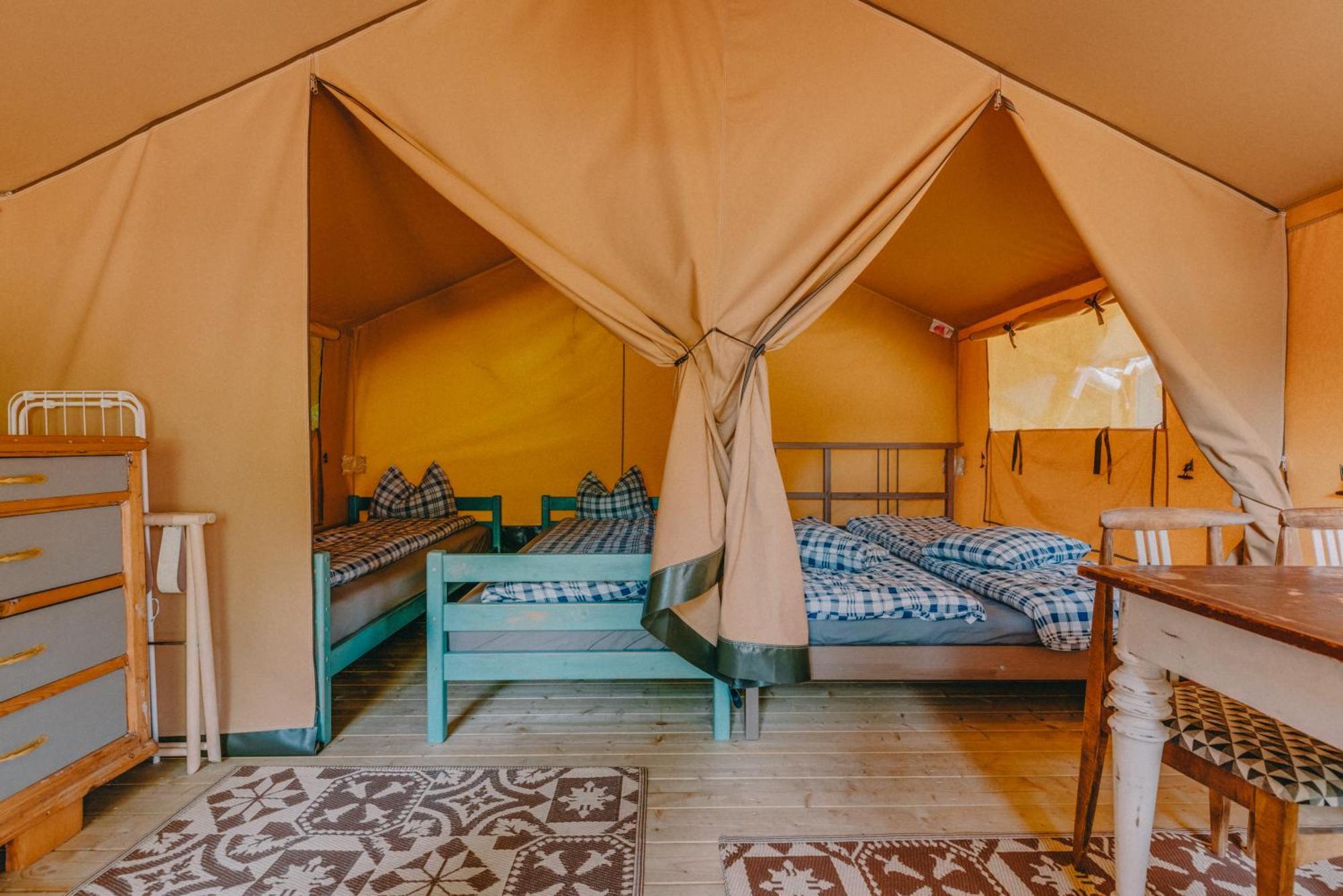 Rendes Glamping Hotel Balatonrendes Exterior photo
