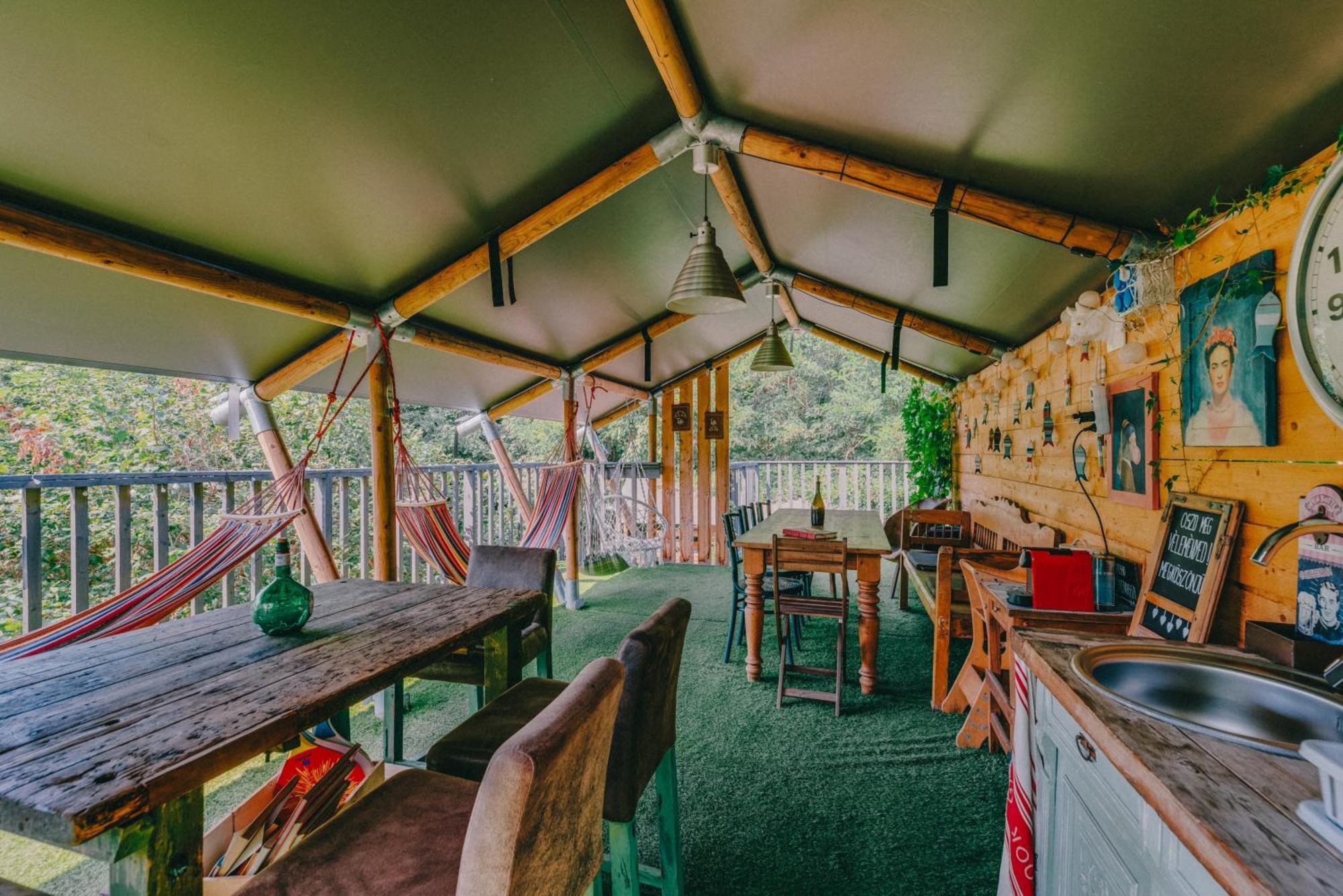 Rendes Glamping Hotel Balatonrendes Exterior photo